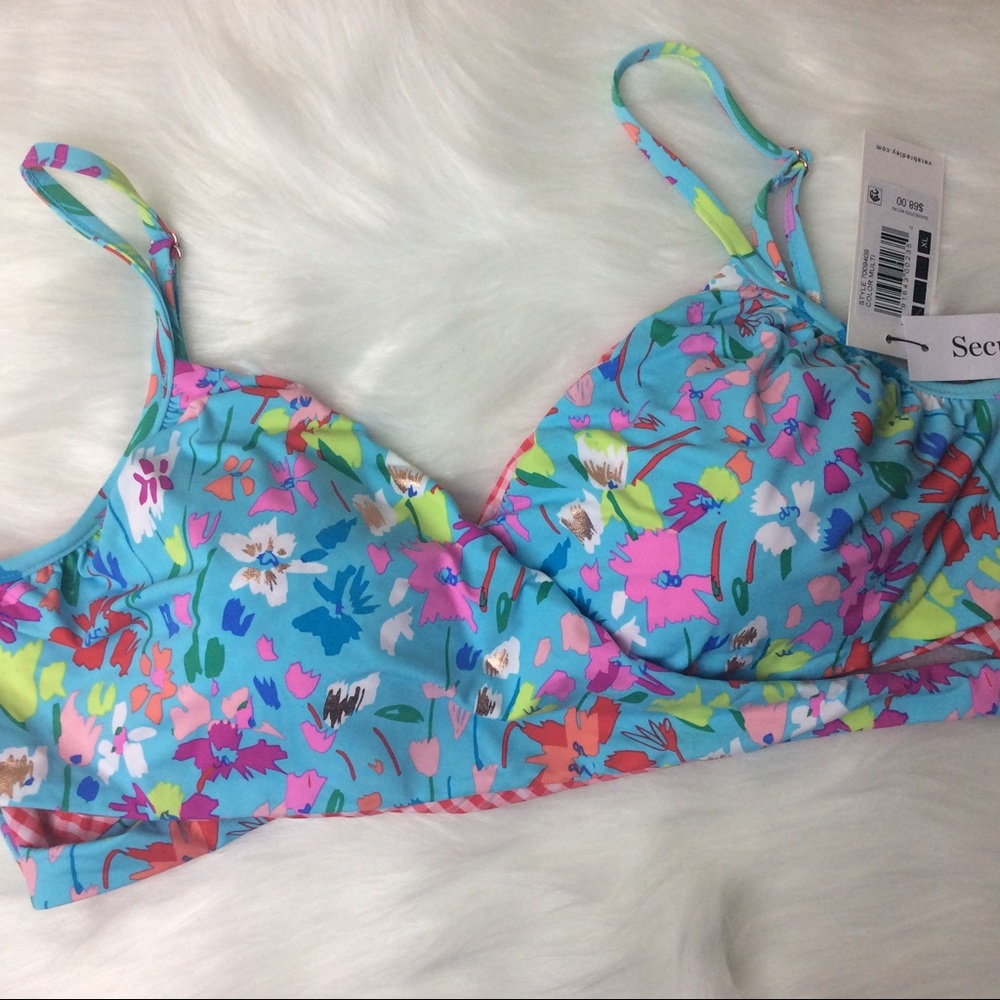 Vera Bradley New with tags wrap bikini top